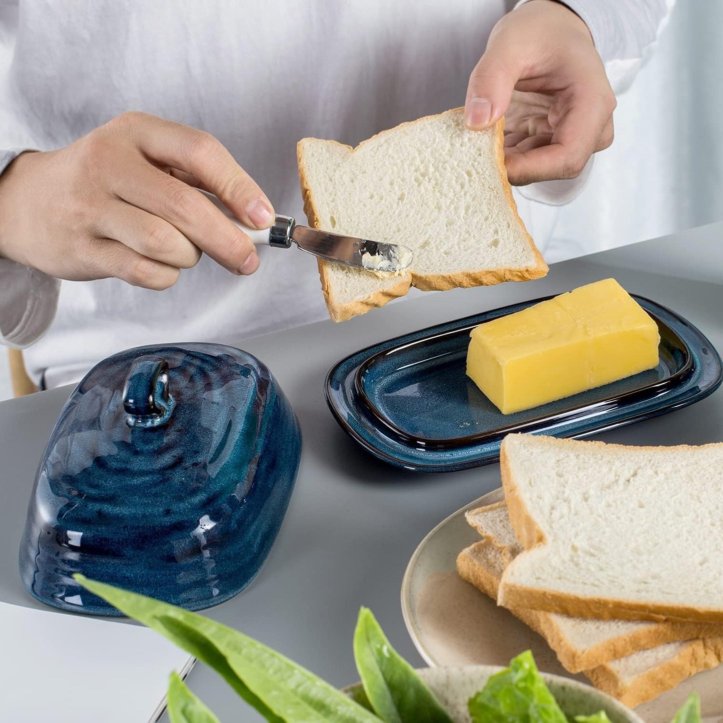 Hasense Butter Dish with Lid, Porcelain Butter Container with Handle for Countertop, Large Butter Keeper & Holder with Cover for West East Coast Butter, Farmhouse Kitchen Decor for Gift, Blue