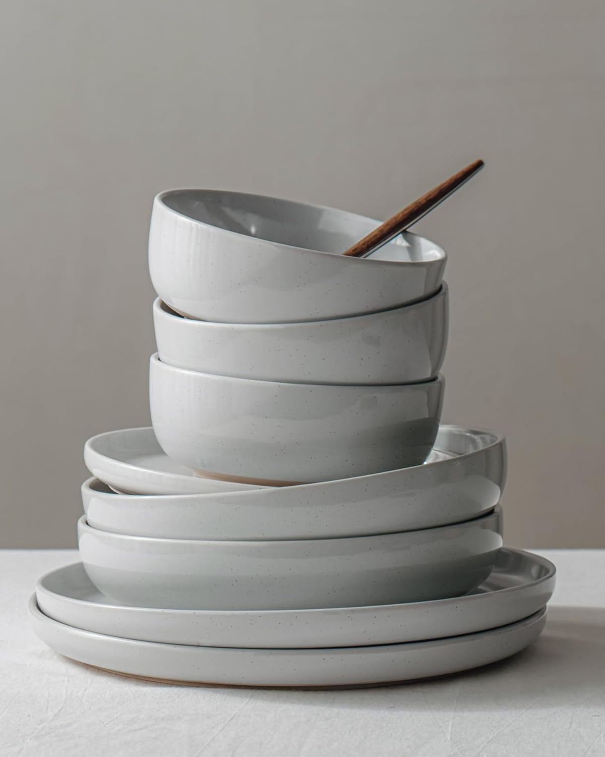 Famiware Milkyway Stoneware Dinnerware Sets with Pasta Bowls, Service for 4 (16 Pieces), Plates and Bowls Sets -Scratch Resistant, Microwave and Dishwasher Safe Dishes Set, Light Gray