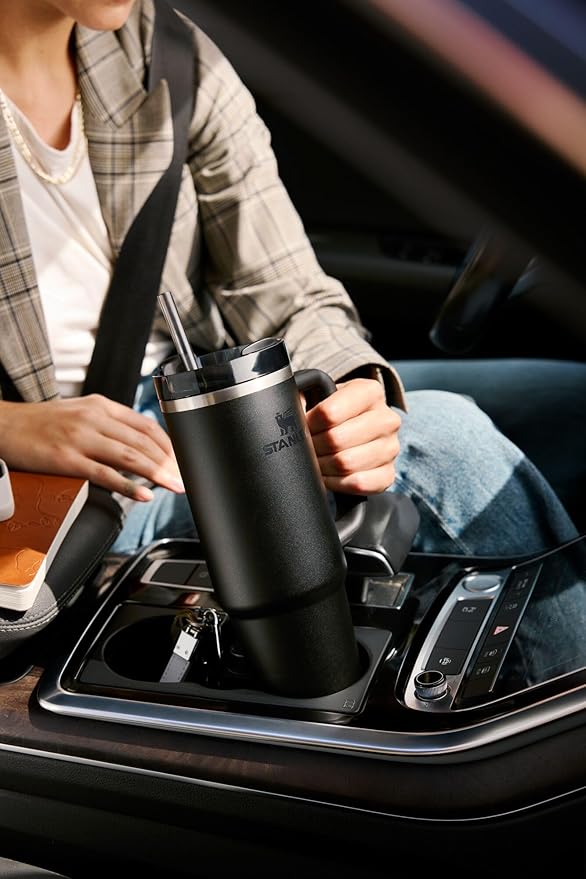 STANLEY Quencher H2.0 Tumbler with Handle and Straw 30 oz | Flowstate 3-Position Lid | Cup Holder Compatible for Travel | Insulated Stainless Steel Cup | BPA-Free | Cobalt
