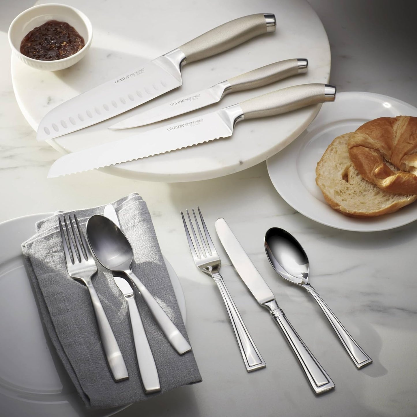 Oneida Everdine 20 Piece Everyday Flatware Set, Service for 4 , 18/0 Stainless Steel, Silverware Set, Dishwasher Safe