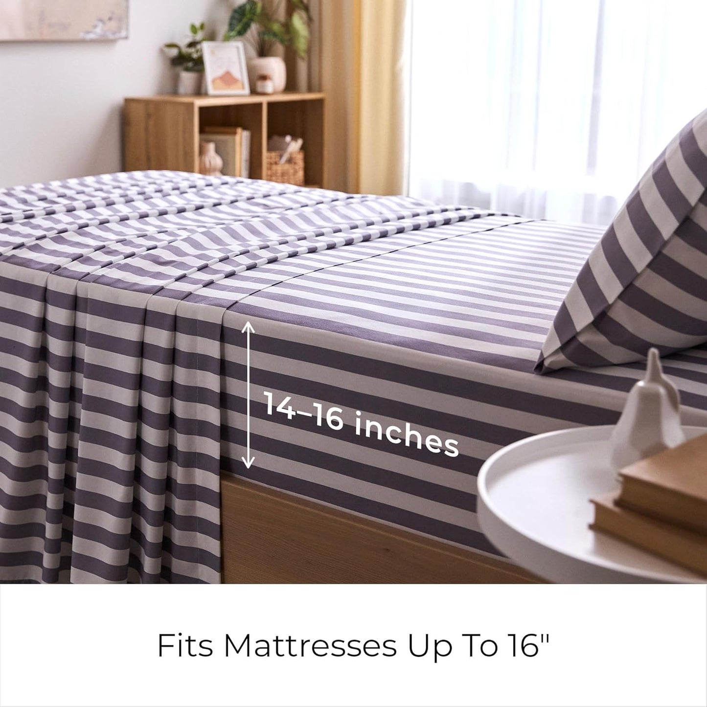 Mellanni Twin Sheets Set - 3 PC Iconic Collection Bedding - Hotel Luxury, Extra Soft, Cooling Bed Sheets - Wrinkle, Fade, Stain Resistant (Twin, Oxford Stripe Hazy Lilac)
